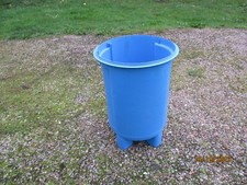 petite cuve en plastique tres bon etat