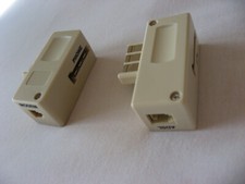 2 filtres prises ADSL / DSL internet .