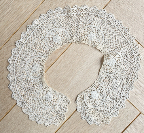 Col ancien brodé - ancien, décor