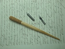 CALLIGRAPHIE/DESSIN/ PORTE PLUME BOIS+ LIEGE + 2 PLUMES OFFERTES PENHOLDER+NIBS