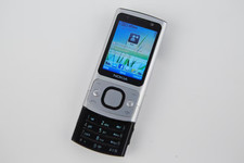 Téléphone vintage Nokia 6700 Slide excellent état - CACHE ARRIERE NE FERME PAS