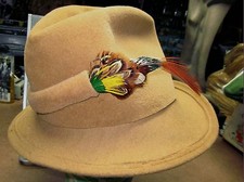 MR. JOHN JR. vtg hat Robin