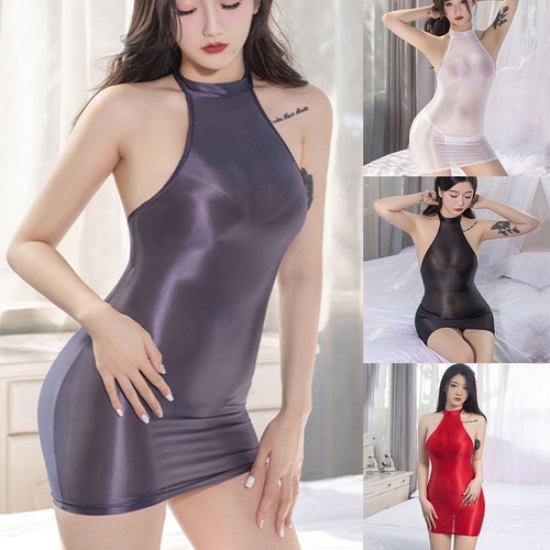 Robe moulante brillante
