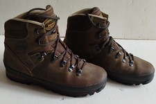 chaussures cuir rangers de combat marque Meindl T 43