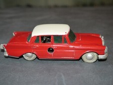 VOITURE MÉCANIQUE SCHUCO 1/43