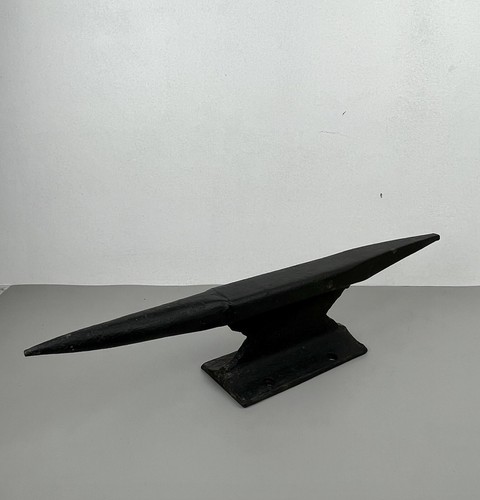 Ancienne enclume rail chemin - enclume,