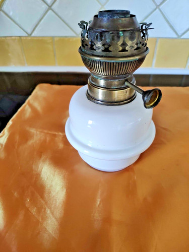 Ancienne lampe pétrole en - ancienne,