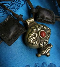 Ancien Amulet Dorje