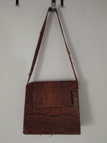 Sac main en peau de - peau,