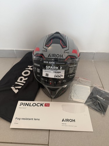 Casque moto airoh - de, spark