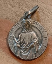 Médaille Religieuse Ancienne St Étienne Signée Penin