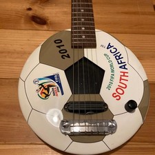 Guitare Aria 2010 FIFA World