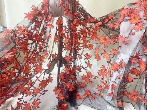 Dentelle maille brodée fleurs - dentelle,