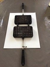 Ancien gaufrier  Sefama moule  Réversible gaufres Ou Madeleine