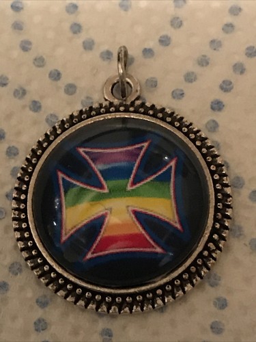 Pendentif médaillon métal - pendentif,