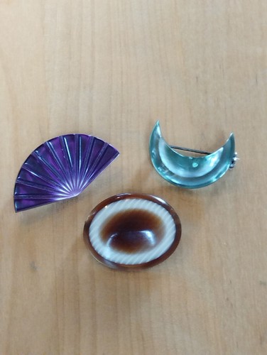 Lot petites broches en - de,