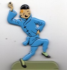 COLLECTION ATLAS  ARCHIVES TINTIN LOTUS BLEU FIGURINE A PLAT TBE AVEC SA BOITE
