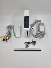 Console Nintendo Wii blanche Model RVL 001 vendue complète avec câbles/capteur..