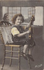 CPA FANTAISIE / REPRESENTANT UN ENFANT AVEC UN VIOLON / INSTRUMENT DE MUSIQUE