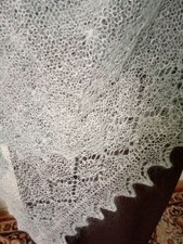 châle cachemire d'Orenburg fait main gris clairs très grande et legere