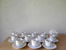 Tasses à café et sucrier