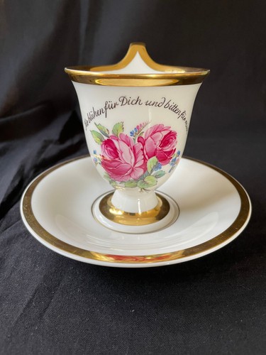 Tasse soucoupe en - et,