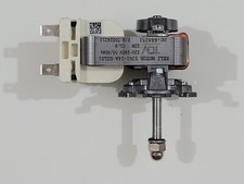 FOUR ROSIERES RFCO5858IN MOTEUR CHALEUR TOURNANTE YJ61-16A-HZL01        70024213