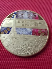 Médaille, Exposition