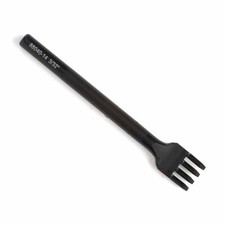 Griffe à frapper pour laçage