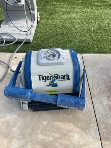 Robot piscine tiger shark - piscine,