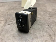 Commande de reglage hauteur de phare SUZUKI JIMNY 1 PHASE 3