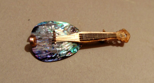 Broche vintage forme de - ,