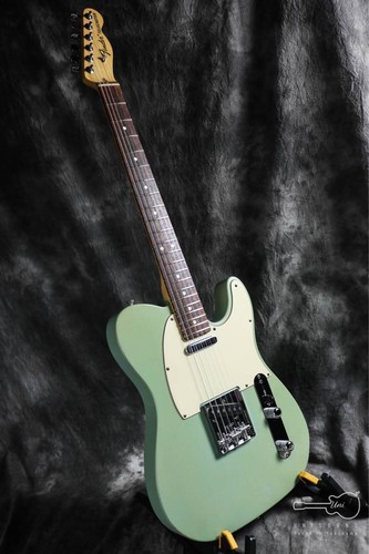 Electric guitar fender - electric,