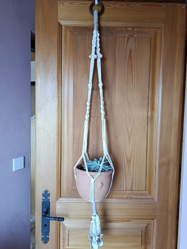 Porte plantes macramé fait - plantes,
