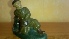 ANCIENNE FIGURINE EN