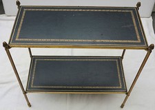 Etagère ou Bibus en bronze  Maison Bagués et 2 plateaux gainés de cuir noir 