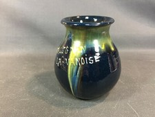 Ancien vase en terre