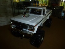 FORD F 250 MONSTER TRUCK ROUES 48 INCH 1979 GREENLIGHT 1/18