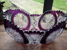 Coupe à fruit taillée violet