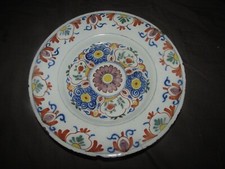 Assiette en faïence polychrome 18ème Delft pottery 18th century plate 22cm