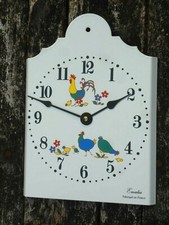 HORLOGE PENDULE EMAILLEE Coq Poules NEUVE FONCTIONNELLE FABR. EN FRANCE AFFAIRE!