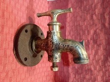 Ancien très gros robinet de