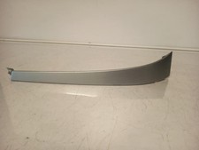 Enjoliveur moustache optique avant gauche CITROEN SAXO 9636012777