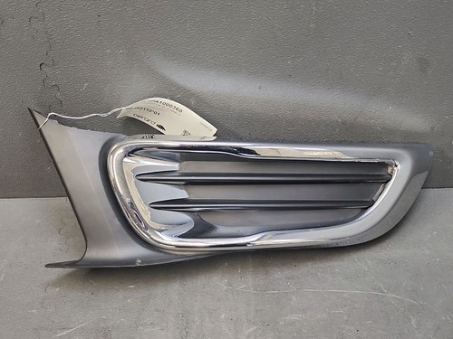 Grille chrome pare choc - , avant