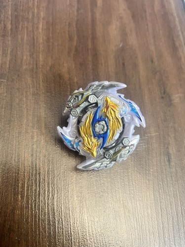 Toupie beyblade takara - ,