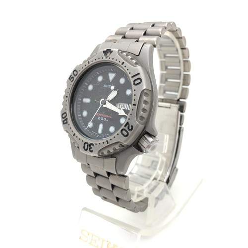 W2227 seiko diver 200m - diver,