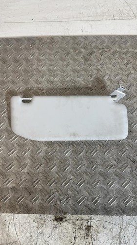 Pare soleil gauche peugeot 208 - pare,