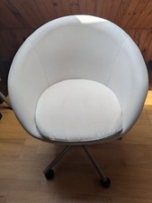 fauteuil coque pivotant en cuir Ideal pour bureau De très légères traces d usure