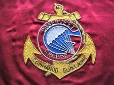 RARE FANION  (CANNETILLE) DES COMMANDOS PARACHUTISTES LE COMMANDO GUILLAUME