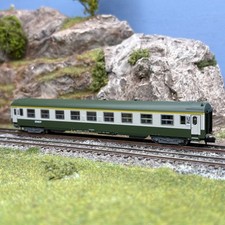 Voiture UIC, A9, 1CL, logo nouille, SNCF, Ep. V - MINITRIX 18464 - N 1/160